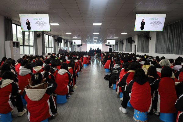 常德新德才職業(yè)學校,常德新德才,常德招生就業(yè),電子商務(wù)專業(yè)學校,專業(yè)學校報考哪里好